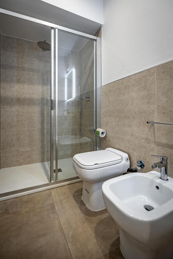 Roommo Via Dei Pilastri Ambra Florens Exteriör bild